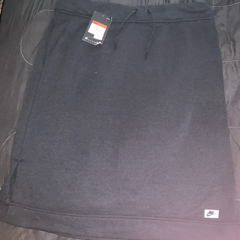 NWT NIKE Skirt